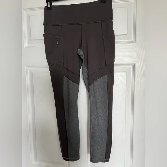 Athleta Grey Two-toned Crop - Picture 1 of 6